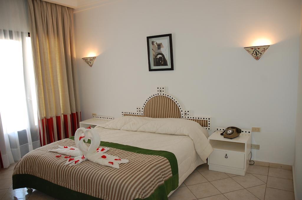 Miramar Petit Palais Hotell Midoun Eksteriør bilde